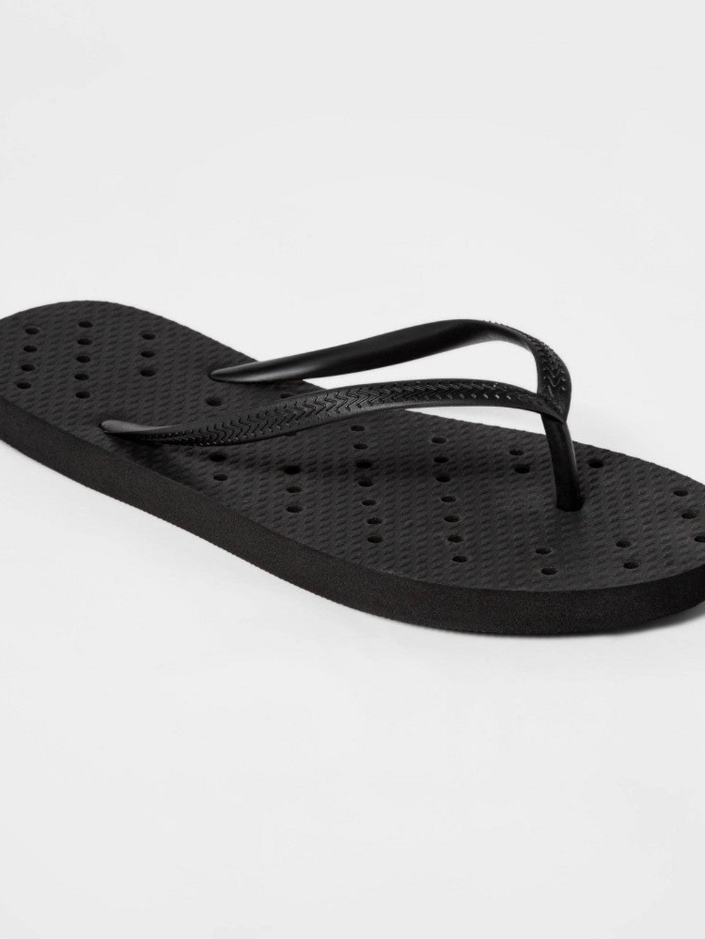 Room Essentials Black Shower Flip Flops